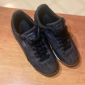 Black Puma sneakers women’s size 7